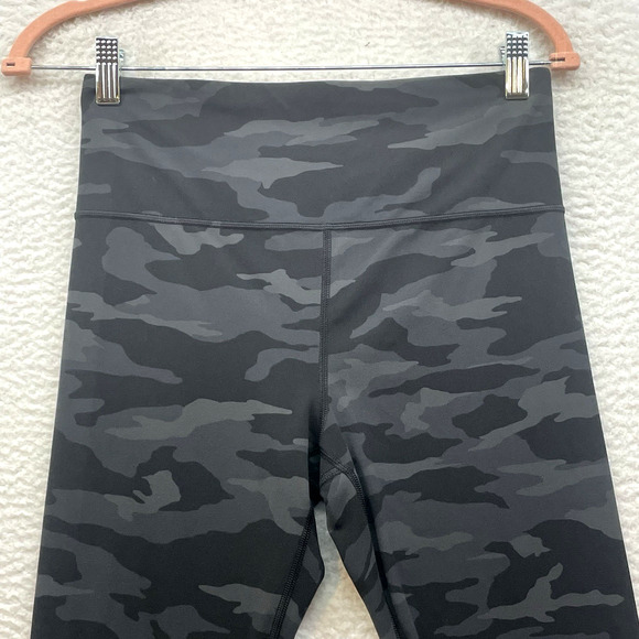 Athleta Leggings Womens Medium Black Elation Camo 7/8 Tight Gym Workout Yoga - Picture 4 of 11